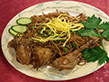 Bami goreng met gestoofde kip